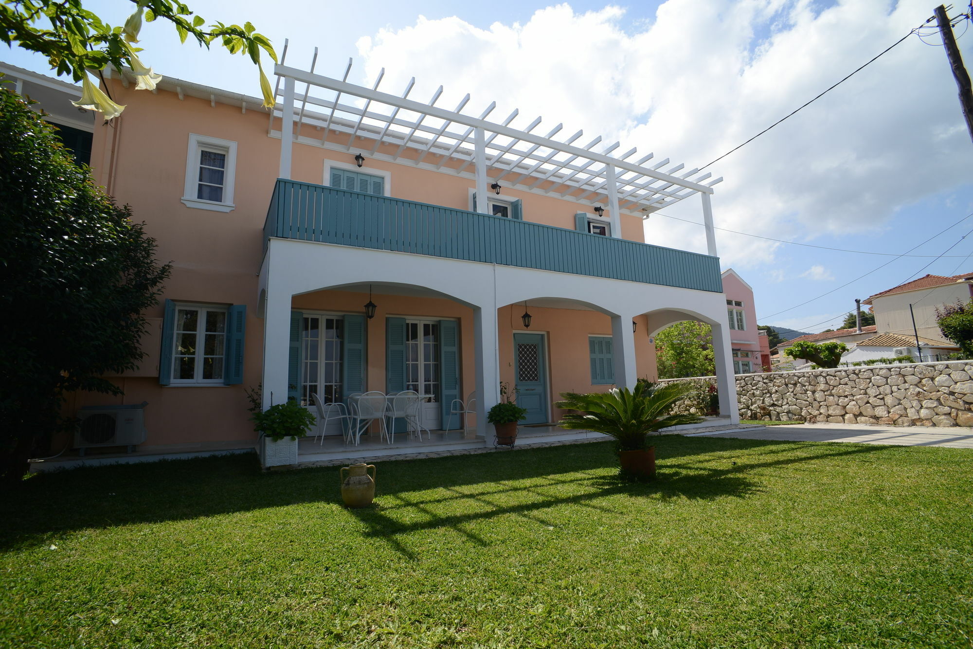 Tsonas Apartments Ligia Exterior foto
